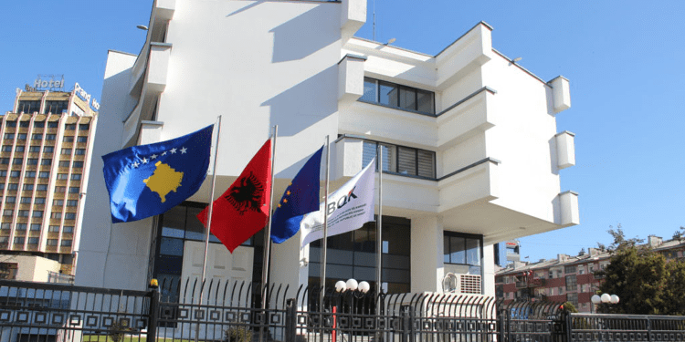 Investimet e Huaja Direkte kanë shënuar rënie drastike në 3 mujorin e 2-të