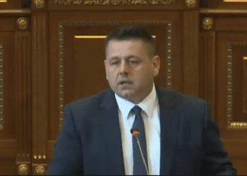 Mungojnë, Berisha për pozitën: Rrejnë, mashtrojnë dhe mendojnë se marrin vota prapë