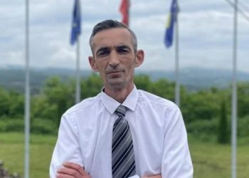 Ilir Peci nuk e sheh opsion dorëheqjen nga posti që ai mban