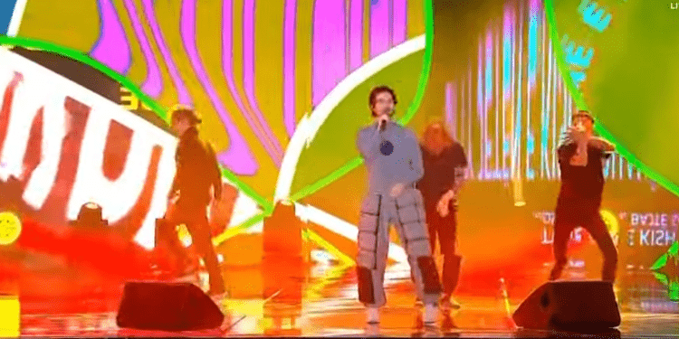 “Oj Kosovë” nga La Fazani fitues në Festivalin e Këngës