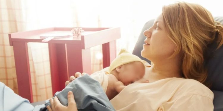 Disa mënyra sesi mund të trajtoni plagën tuaj cezariane pasi të ktheheni në shtëpi