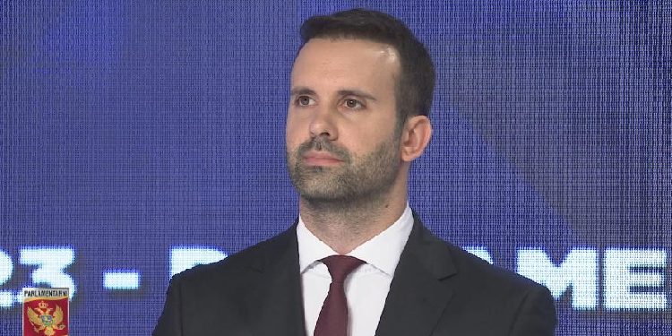 Kuvendi i Malit të Zi voton kryeministrin e ri Milojko Spajiq