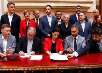 Opozita pro-evropiane letër Borelit: Kërkojnë sanksione për Vuçiqin, jo për Serbinë