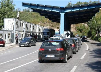Qëndroi gati një muaj i mbyllur, hapet pikëkalimi kufitar në Jarinje