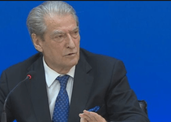 Top Chanel: Sali Berishës i caktohet masa “detyrim paraqitje” dhe i bllokohet pasaporta
