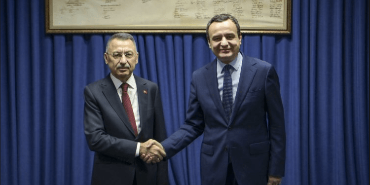 Takoi parlamentarin Oktay, Kurti: Vizitat e shpeshta shenjë e bashkëpunimit mes 2 vendeve