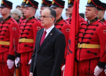 Begaj uron 29 Nëntorin: Nderim përjetë atyre që na dhuruan lirinë