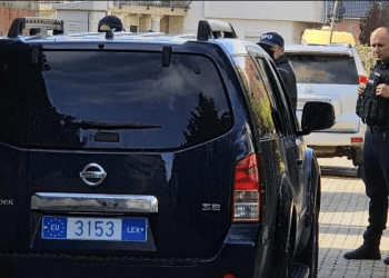 Specialja vazhdon aksionin, bastiset shtëpia e ish-këshilltarit të Thaçit, Ismail Syla