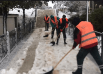 Prishtina e mbuluar në borë, Rama: Po kujdesemi që rrugët të jenë të qarkullueshme