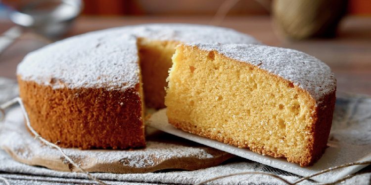 Tortë e shtëpie me miell misri, e shëndetshme dhe me shije