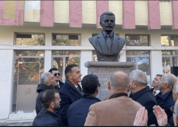 Përurohet në Peshkopi busti i Hasan Prishtinës, cilësohet frymëzimi për idealistët e kombit