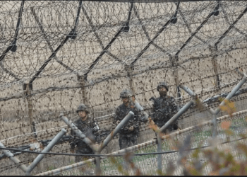 Koreja e Veriut shton kontrollet në kufirin me Korenë Jugore