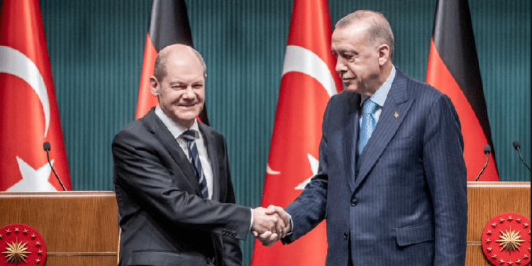 Takimi Scholz-Erdogan: Mes tensionesh mbi konfliktin në Lindjen e Mesme