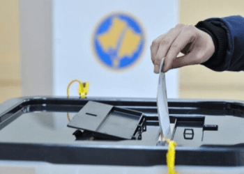 Analistët: Qeveria nuk mund ti shmangë zgjedhjet e reja në komunat veriore