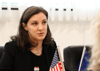 Rizvanolli takohet me Hyland, diskutuan për zhvillimin ekonomik