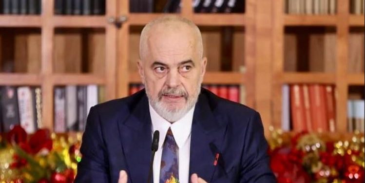 Rama: Marrëdhënia me Vuçiq është vetëm në interes të Shqipërisë dhe rajonit