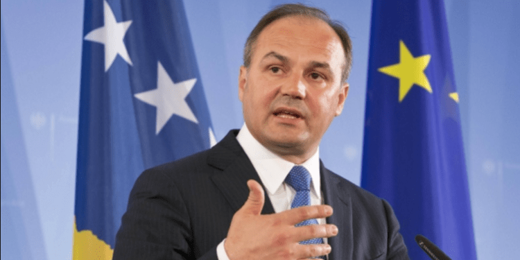 Hoxhaj: Qeveria harroi kushtin e BE për një marrëveshje ligjërisht të detyrueshme me Serbinë