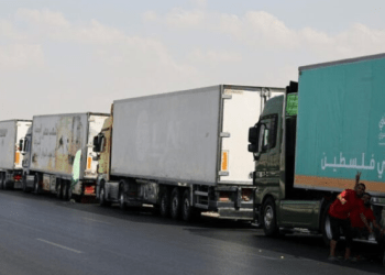 218 kamionë me ndihma humanitare hynë në Gaza