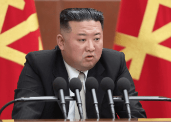 Kim Jong Un planifikon të lëshojë 3 satelitë të tjerë spiun në hapësirë vitin e ardhshëm