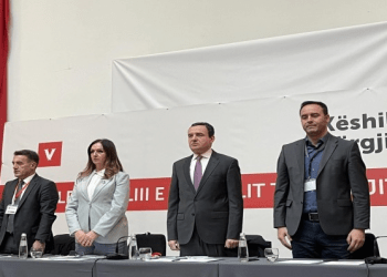 Kurti, në mbledhjen e Këshillit të Përgjithshëm të VV-së: Kemi komunikuar në vazhdimësi me qytetarët