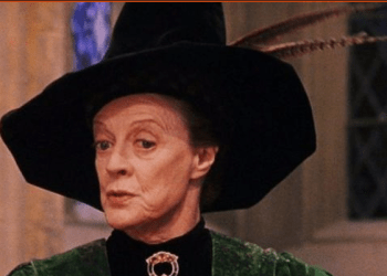 Aktorja e njohur e filmave Harry Potter feston ditëlindjen e 89-të