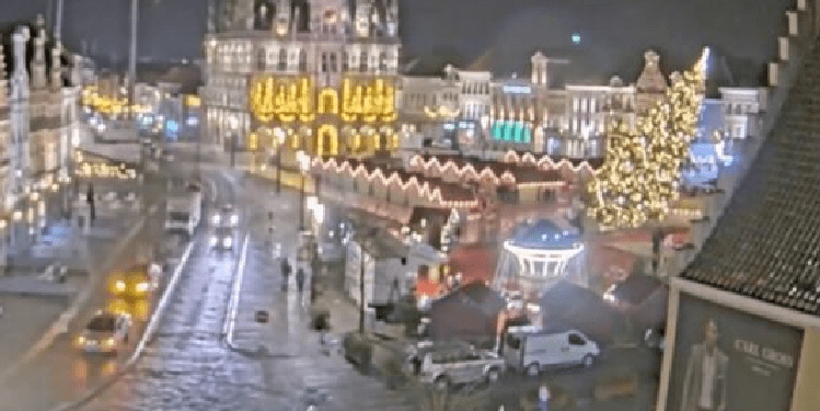 Një i vdekur e disa të plagosur në Belgjikë, pema e Krishtlindjeve bie mbi njerëzit