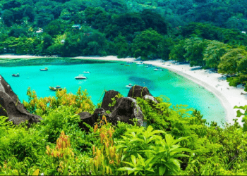 10 vende në tokë me një pranverë që nuk mbaron kurrë