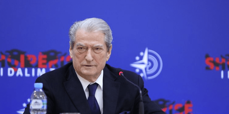 Berisha akuzon ndërkombëtarët për standarde të dyfishta