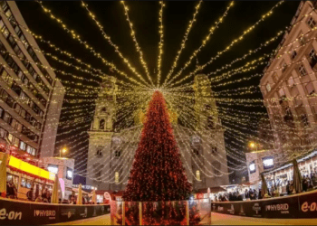 Forbes rendit tregjet më të bukura të Krishtlindjeve në Evropë, ndër to edhe Saranda