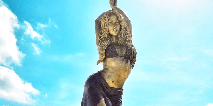 Vendlindja e Shakirës, i vendos një statujë gjigande në qytet