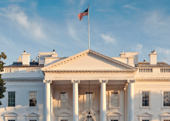 Nëse nuk miratohen fonde për Ukrainën, Shtëpia e Bardhë paralajmëron fitore të Putinit