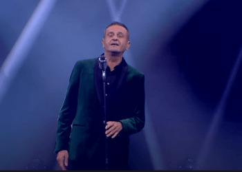 Sinan Vllasalihu vjen pranë publikut në ditët festive me këngën “Nanë moj nanë”