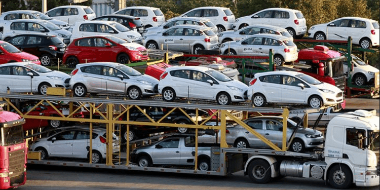 A e dini sa vetura janë shitur dhe cilat janë blerë më së shumti në BE këtë vit?