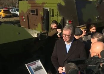 Vuçiq konfirmon kthimin e shërbimit të detyrueshëm ushtarak