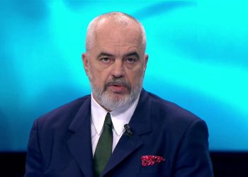 Rama: Pagat mësuesve për së shpejti do të shkojnë mesatarisht mbi 900 euro