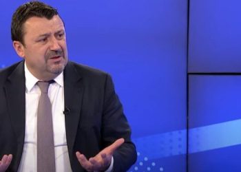 Deputeti PDK-së Beqa: Kurti do ta gjejë momentin e duhur që të shkojë në zgjedhje