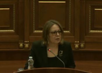 Bajrami-Kusari-Lilës: Dil në zgjedhje e vetme, mos u kacavjerrë nëpër listat e partive tjera