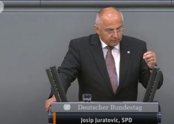 Deputeti Gjerman: BE duhet t’i rishikojë negociatat me Serbinë për anëtarësim