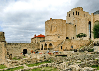Monumentet kulturore mbushin arkën e shtetit, miliona lekë nga vizitorët