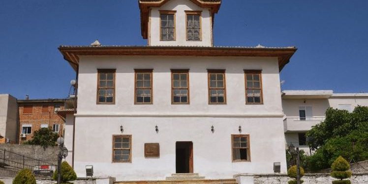 104 vjet më parë u mblodh Kongresi i Lushnjës i cili ndaloi copëtimin e Shqipërisë