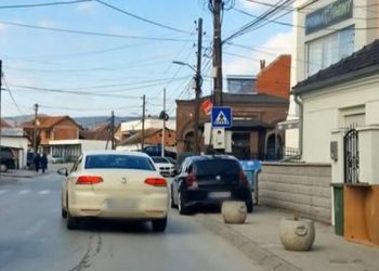 Mustafi: Shumë vetura me targat e RKS në rrugët e Luginës!