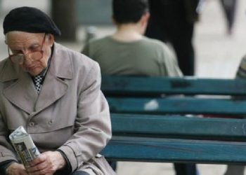 Pensionistët të dëshpëruar për pensionet që marrin