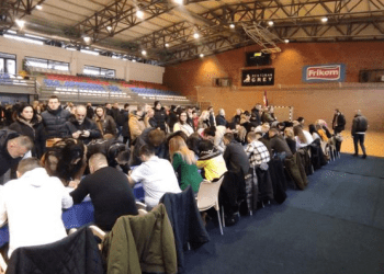 Përfundon nënshkrimi i peticioneve për largimin e kryetarëve shqiptarë në veri