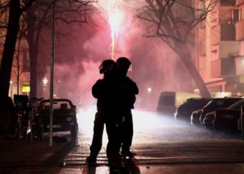 Berlin arrestohen afër 400 persona naten e Vitit të Ri për shkelje të ligjit