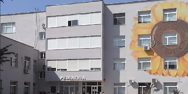 Grip agresiv në Shqipëri, mjekët: Komplikime me pasoja në mushkëri