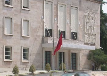 Ja sa miliardë lekë hua planifikon t’i marrë Qeveria e Shqipërisë
