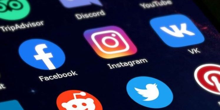 Meta: Përdoruesit në BE mund të ndajnë Facebook-un nga Instagrami