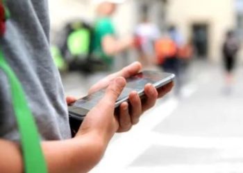 Vendi që ndalon rrjetet sociale për personat nën moshën 16 vjeçare