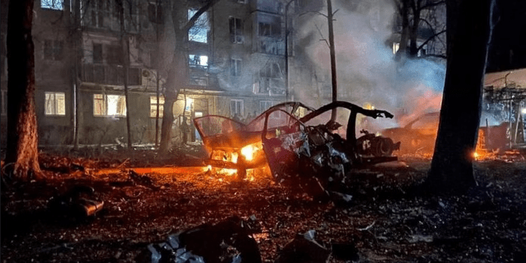 Kievi: Sistemet e mbrojtjes ajrore shkatërruan 19 dronë rusë