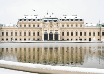 Në cilin shtet evropian qytetarët janë më të kënaqur me jetën?